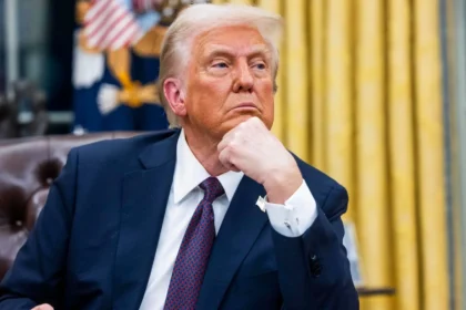 Brasil e EUA retomam diálogo diplomático, mas Amorim alerta: “é preciso cautela nas negociações”